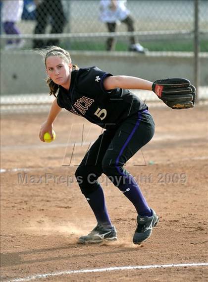 Thumbnail 3 in California vs. Valencia (Michelle Carew Classic) photogallery.