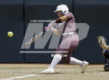 Thumbnail 3 in Andrews vs. Calallen (UIL Softball 4A D1 Final) photogallery.