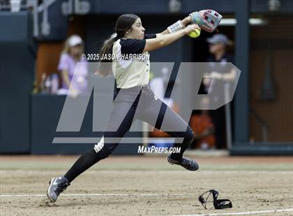 Thumbnail 1 in Andrews vs. Calallen (UIL Softball 4A D1 Final) photogallery.
