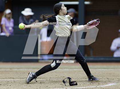 Thumbnail 2 in Andrews vs. Calallen (UIL Softball 4A D1 Final) photogallery.