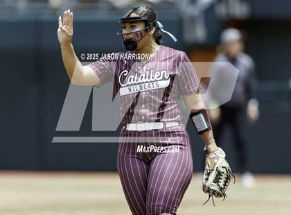 Thumbnail 2 in Andrews vs. Calallen (UIL Softball 4A D1 Final) photogallery.