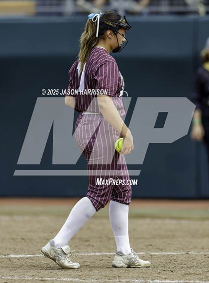 Thumbnail 3 in Andrews vs. Calallen (UIL Softball 4A D1 Final) photogallery.