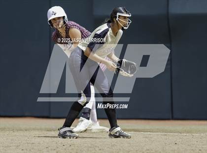 Thumbnail 2 in Andrews vs. Calallen (UIL Softball 4A D1 Final) photogallery.