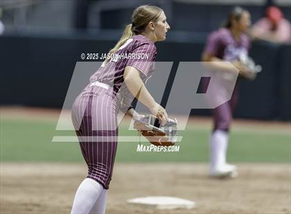 Thumbnail 1 in Andrews vs. Calallen (UIL Softball 4A D1 Final) photogallery.