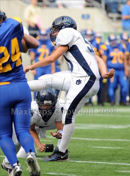 Thumbnail 2 in Cascade Christian vs. Fife (Emerald City Kickoff Classic) photogallery.