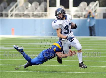 Thumbnail 3 in Cascade Christian vs. Fife (Emerald City Kickoff Classic) photogallery.