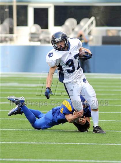 Thumbnail 1 in Cascade Christian vs. Fife (Emerald City Kickoff Classic) photogallery.