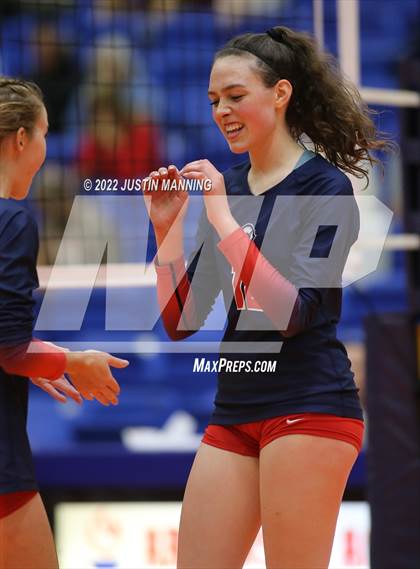 Thumbnail 3 in Baptist Prep vs. Hackett (AAA 3A State Final) photogallery.