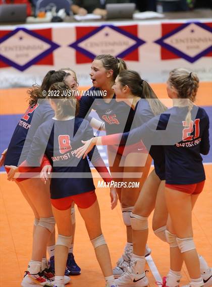 Thumbnail 1 in Baptist Prep vs. Hackett (AAA 3A State Final) photogallery.
