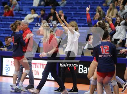 Thumbnail 2 in Baptist Prep vs. Hackett (AAA 3A State Final) photogallery.