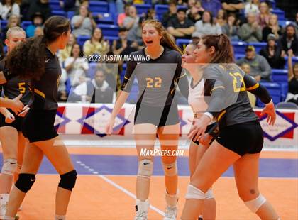 Thumbnail 2 in Baptist Prep vs. Hackett (AAA 3A State Final) photogallery.