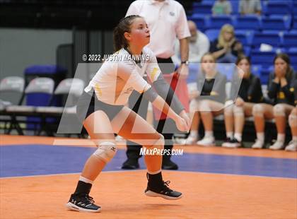 Thumbnail 1 in Baptist Prep vs. Hackett (AAA 3A State Final) photogallery.