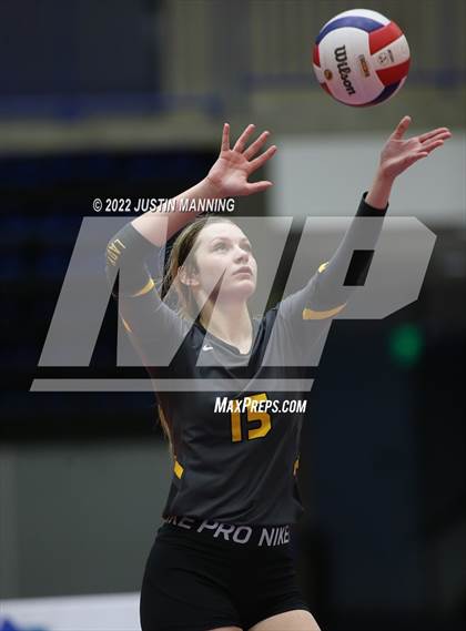 Thumbnail 2 in Baptist Prep vs. Hackett (AAA 3A State Final) photogallery.