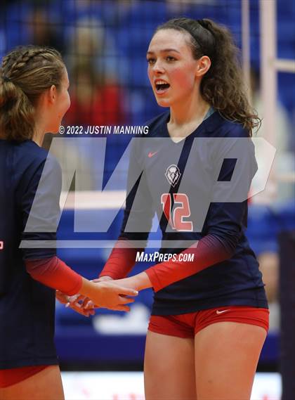 Thumbnail 1 in Baptist Prep vs. Hackett (AAA 3A State Final) photogallery.
