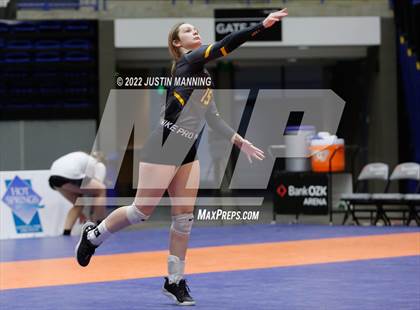 Thumbnail 2 in Baptist Prep vs. Hackett (AAA 3A State Final) photogallery.