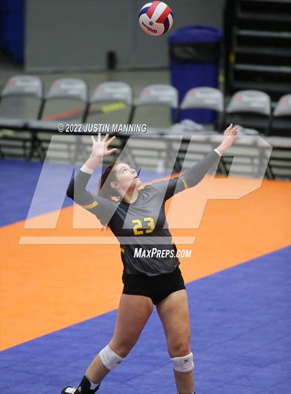 Thumbnail 2 in Baptist Prep vs. Hackett (AAA 3A State Final) photogallery.