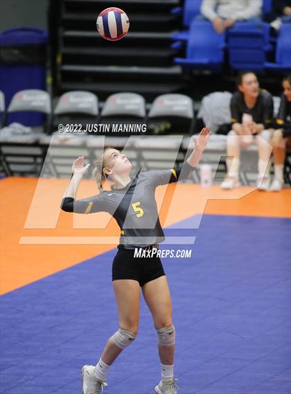 Thumbnail 3 in Baptist Prep vs. Hackett (AAA 3A State Final) photogallery.