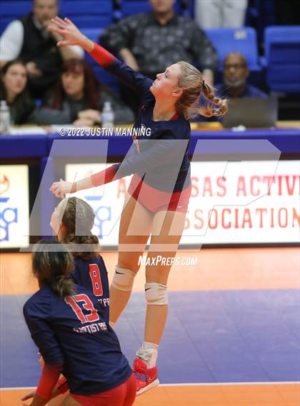 Thumbnail 2 in Baptist Prep vs. Hackett (AAA 3A State Final) photogallery.