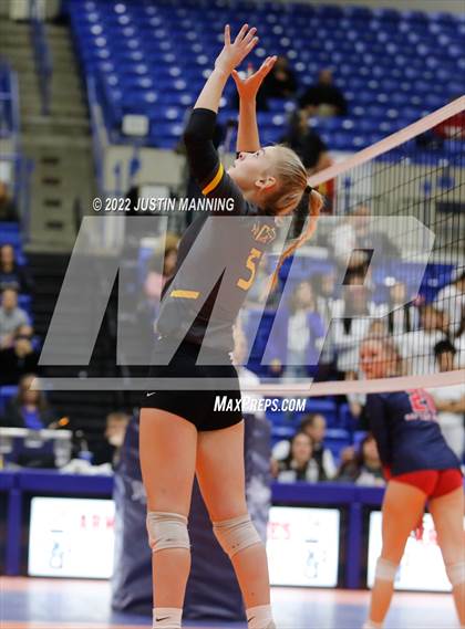Thumbnail 3 in Baptist Prep vs. Hackett (AAA 3A State Final) photogallery.