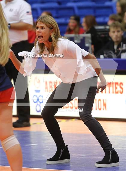 Thumbnail 1 in Baptist Prep vs. Hackett (AAA 3A State Final) photogallery.