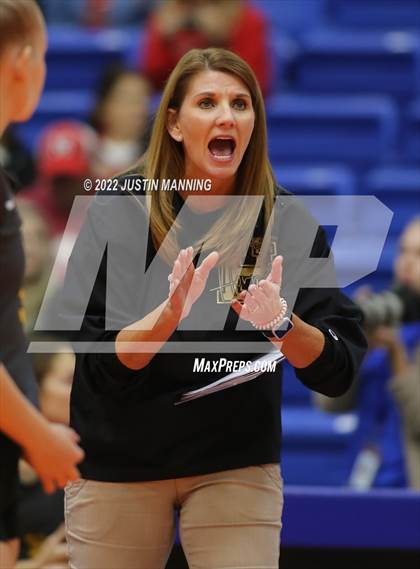 Thumbnail 2 in Baptist Prep vs. Hackett (AAA 3A State Final) photogallery.