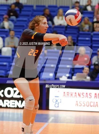 Thumbnail 1 in Baptist Prep vs. Hackett (AAA 3A State Final) photogallery.