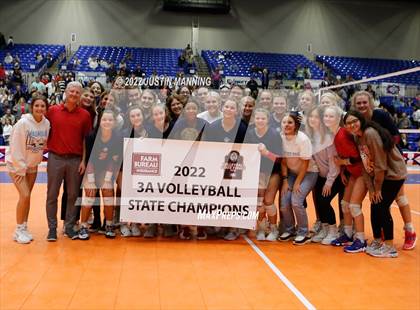 Thumbnail 2 in Baptist Prep vs. Hackett (AAA 3A State Final) photogallery.