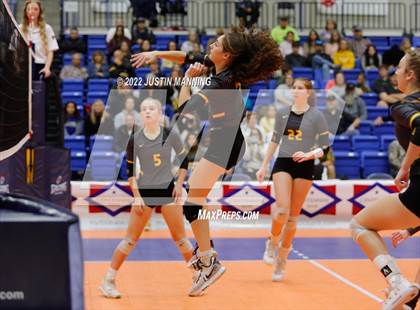 Thumbnail 1 in Baptist Prep vs. Hackett (AAA 3A State Final) photogallery.