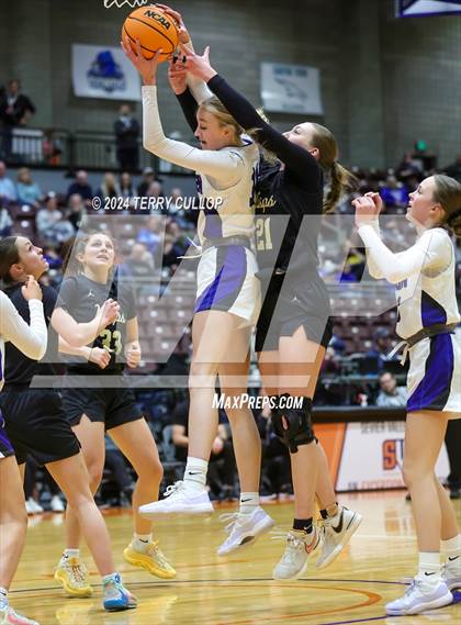 Thumbnail 1 in Carbon vs. Juab (UHSAA 3A Quarterfinal) photogallery.