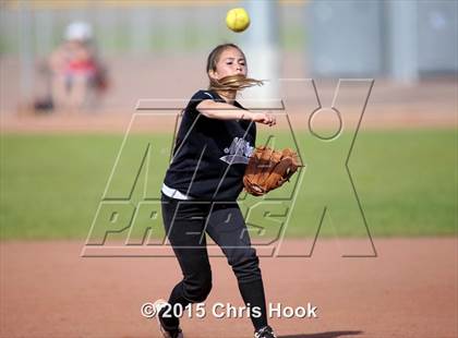 Thumbnail 2 in Mountain View vs Vista Grande (Tucson Badger Invitational) photogallery.
