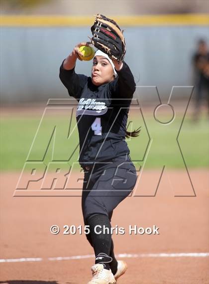 Thumbnail 2 in Mountain View vs Vista Grande (Tucson Badger Invitational) photogallery.
