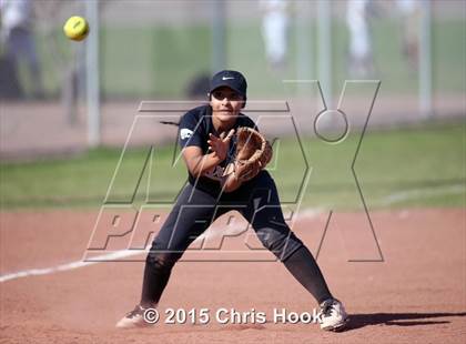 Thumbnail 2 in Mountain View vs Vista Grande (Tucson Badger Invitational) photogallery.