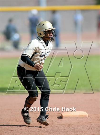 Thumbnail 2 in Mountain View vs Vista Grande (Tucson Badger Invitational) photogallery.