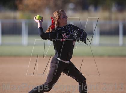 Thumbnail 2 in Brighton vs Loveland (CHSAA 5A First Round) photogallery.