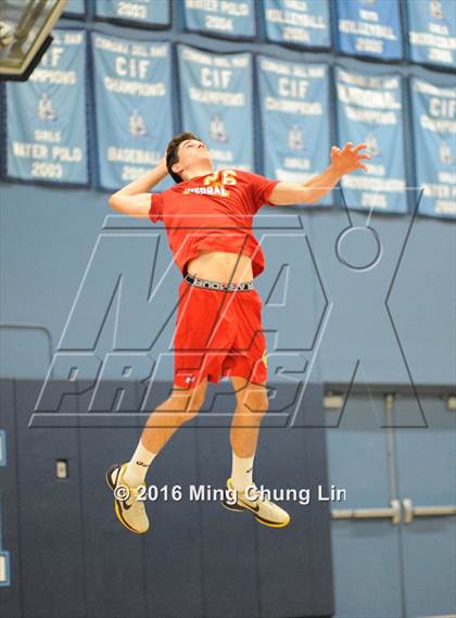 Thumbnail 2 in Cathedral Catholic vs. Corona del Mar (CIF SoCal Regional D1 Playoff) photogallery.