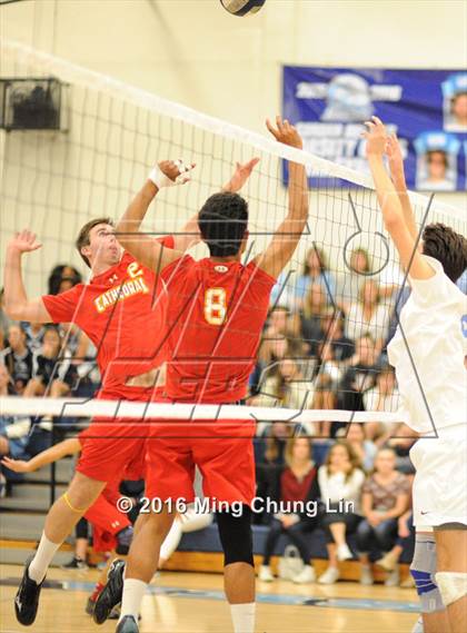 Thumbnail 2 in Cathedral Catholic vs. Corona del Mar (CIF SoCal Regional D1 Playoff) photogallery.
