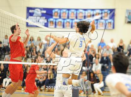 Thumbnail 3 in Cathedral Catholic vs. Corona del Mar (CIF SoCal Regional D1 Playoff) photogallery.