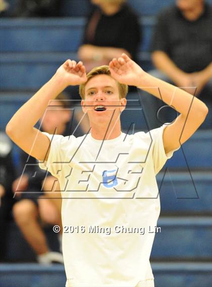 Thumbnail 3 in Cathedral Catholic vs. Corona del Mar (CIF SoCal Regional D1 Playoff) photogallery.