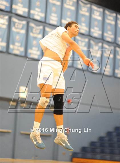 Thumbnail 2 in Cathedral Catholic vs. Corona del Mar (CIF SoCal Regional D1 Playoff) photogallery.
