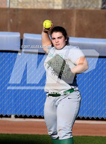 Thumbnail 3 in Bishop Gorman vs. Farmington (Kick Off The Season Tournament) photogallery.
