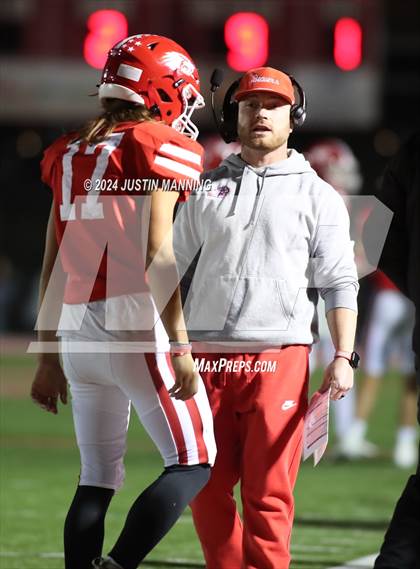 Thumbnail 2 in Glen Rose vs. Dumas (AAA 3A 2nd Round) photogallery.