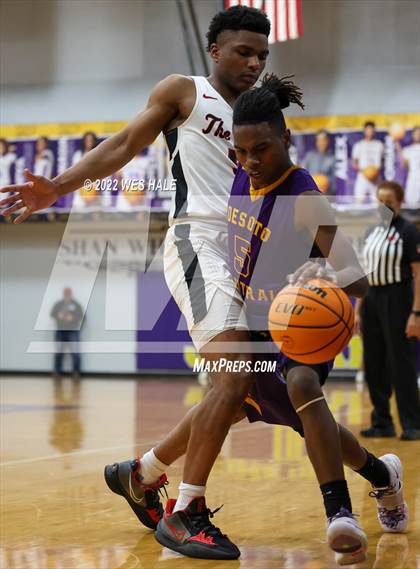 Thumbnail 1 in Center Hill vs Desoto Central (MHSAA 6A Opening Round) photogallery.