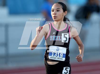 Thumbnail 1 in Halden Invitational - 800 Meter photogallery.
