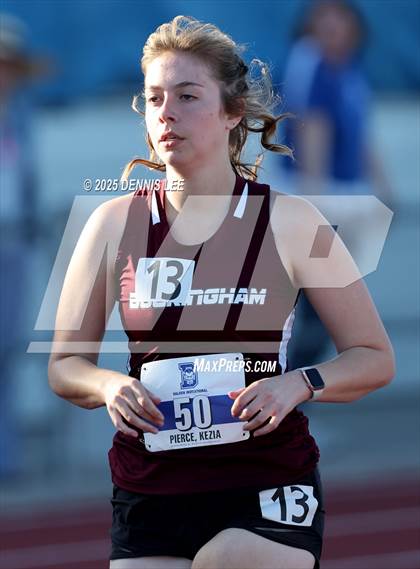 Thumbnail 1 in Halden Invitational - 800 Meter photogallery.