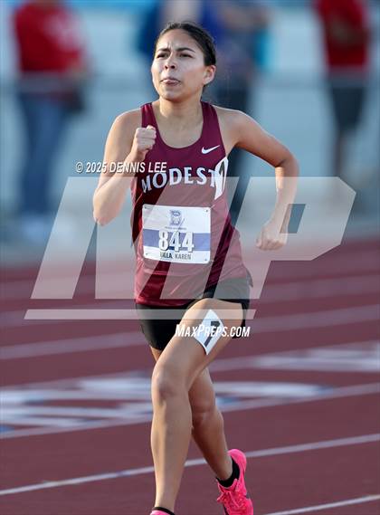 Thumbnail 3 in Halden Invitational - 800 Meter photogallery.