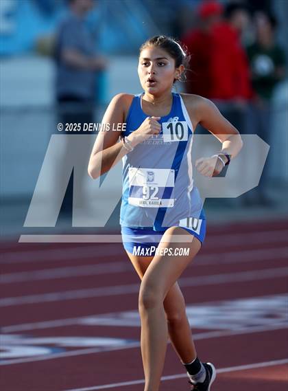 Thumbnail 2 in Halden Invitational - 800 Meter photogallery.