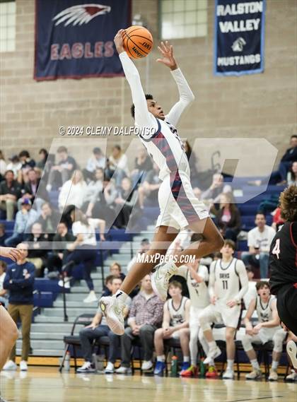 Thumbnail 1 in Durango vs Dakota Ridge (CHSAA 5A State Tournament Round 1) photogallery.