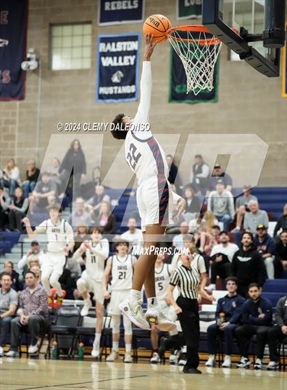 Thumbnail 3 in Durango vs Dakota Ridge (CHSAA 5A State Tournament Round 1) photogallery.