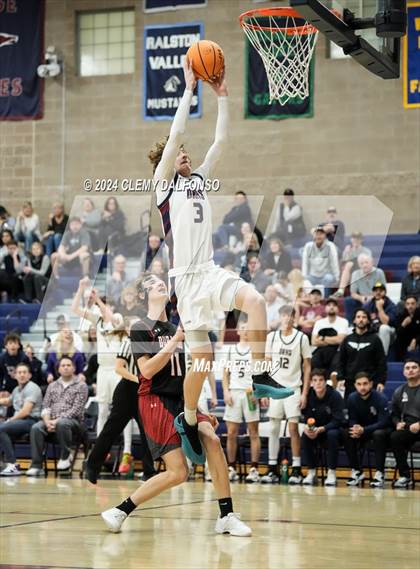 Thumbnail 3 in Durango vs Dakota Ridge (CHSAA 5A State Tournament Round 1) photogallery.