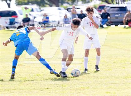Thumbnail 3 in Island School vs Waialua (HHSAA D2 Quarterfinal Playoff) photogallery.